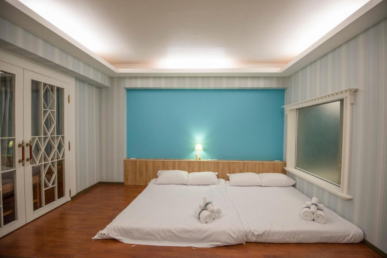 Hotel Kaohsiung Time'S Zewnętrze zdjęcie